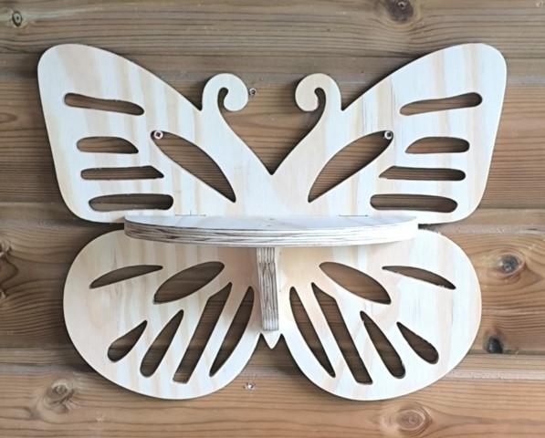 Etagère en forme de papillon en CTP 18mm par LeHeronConception